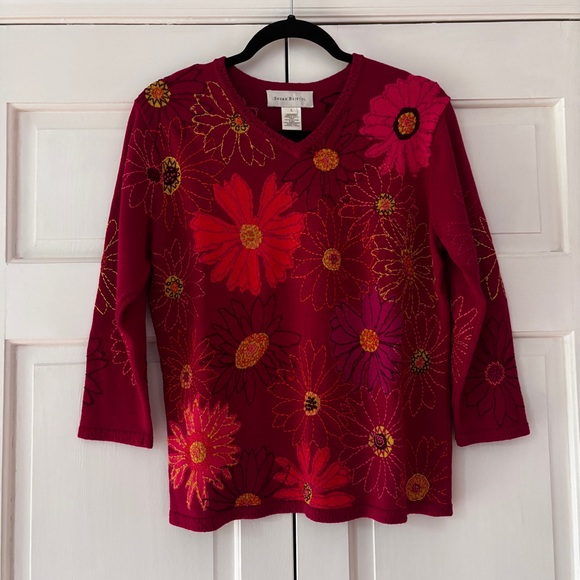 Susan Bristol Sweaters - Susan Bristol Floral Dark Pink Hand Embroidered Floral Sweater Size Large